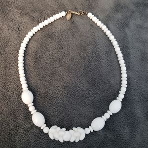 Vintage 50-60-70s UNIQUE TAG ERROR Haskell White Milk Glass Necklace